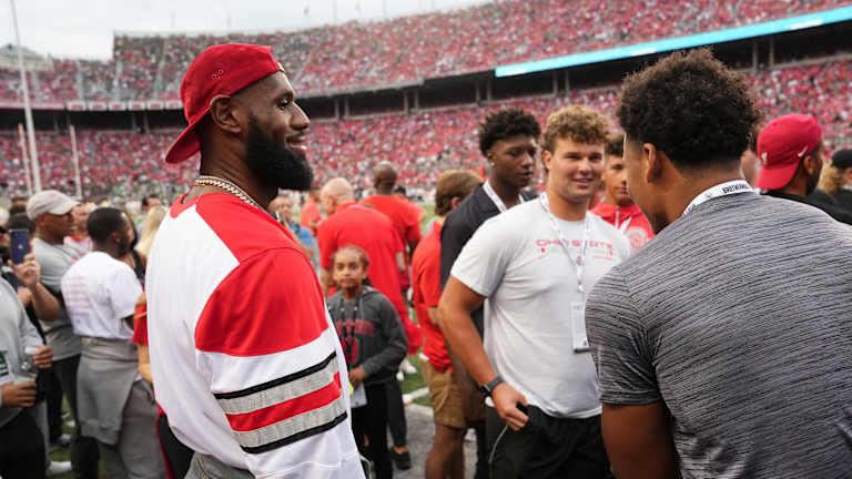 LeBron James Wears Nike Dunks to Ohio State Game